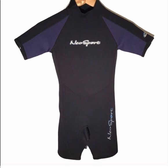 Kid’s NeoSport Short Sleeve 2.5mm Wetsuit - Picture 1 of 11